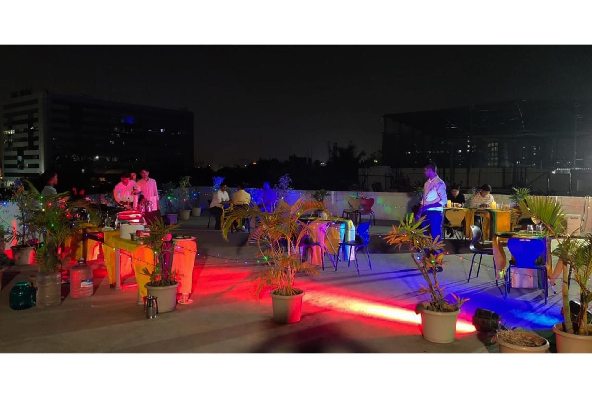 Hotel Apex International Near Mumbai Airport, Mumbai